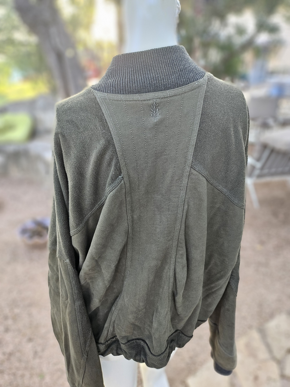 Free People FP Movement Olive Green Cotton Apex Pullover Shirt M Roomy - Picture 3 of 14